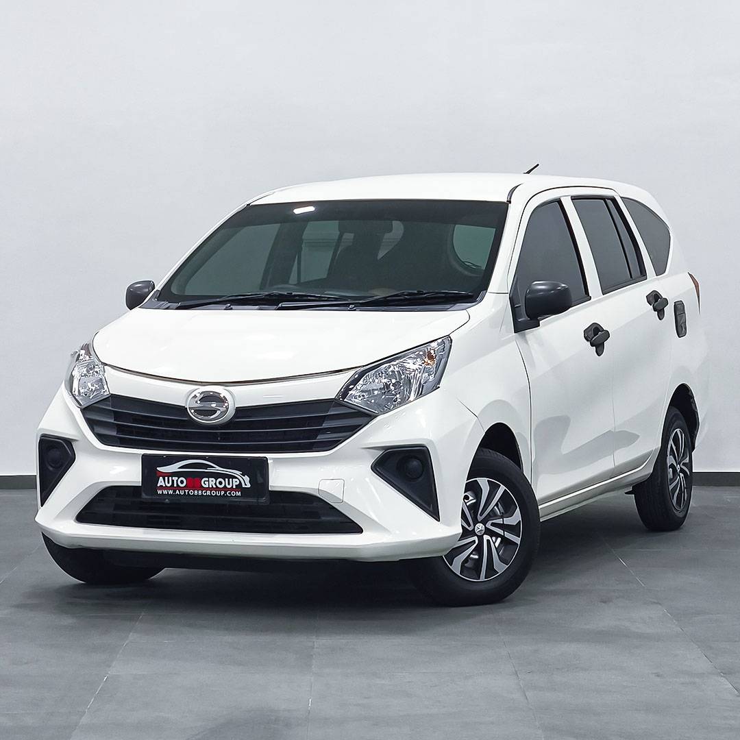 daihatsu-sigra-d-lcgc-1000-manual-minor-change-4x2-premium-white-3rows-2023-z-1750-ks-3139