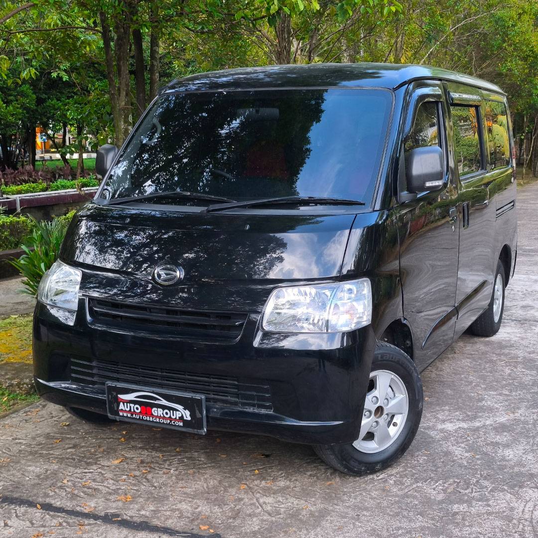 daihatsu-granmax-minibus-d-minibus-1300-manual-ff-fh-4x2-premium-black-3rows-2021-kb-1454-mi-3307