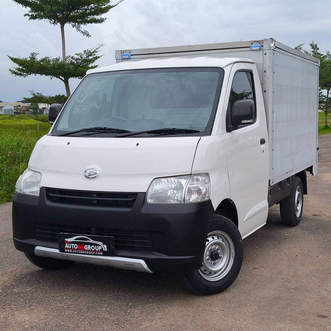 daihatsu-granmax-box-box-1300-manual-alumunium-4x2-premium-white-3rows-2021-kb-8920-me-3310